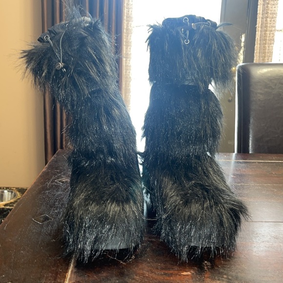 Prada Apres Ski Faux Fur Boots - Picture 2 of 6